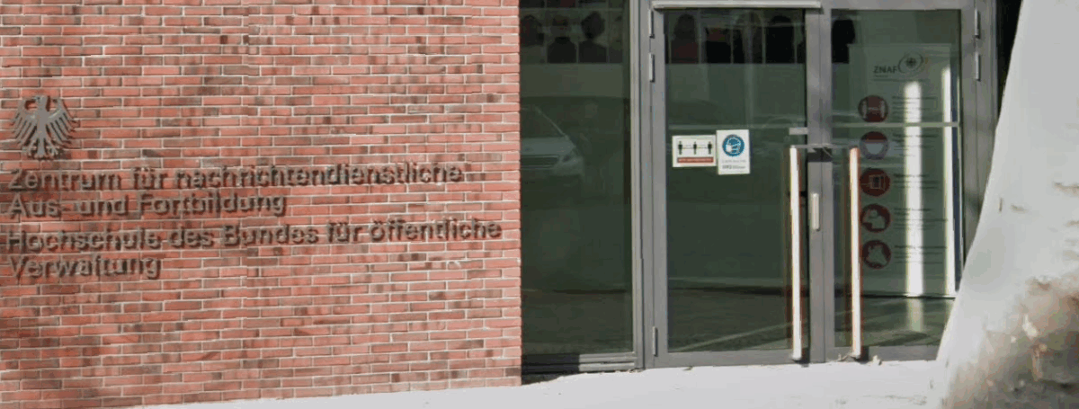 Zu abtrünnigem Professor